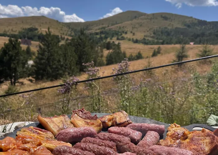 Wild Nest Rabbit Lux